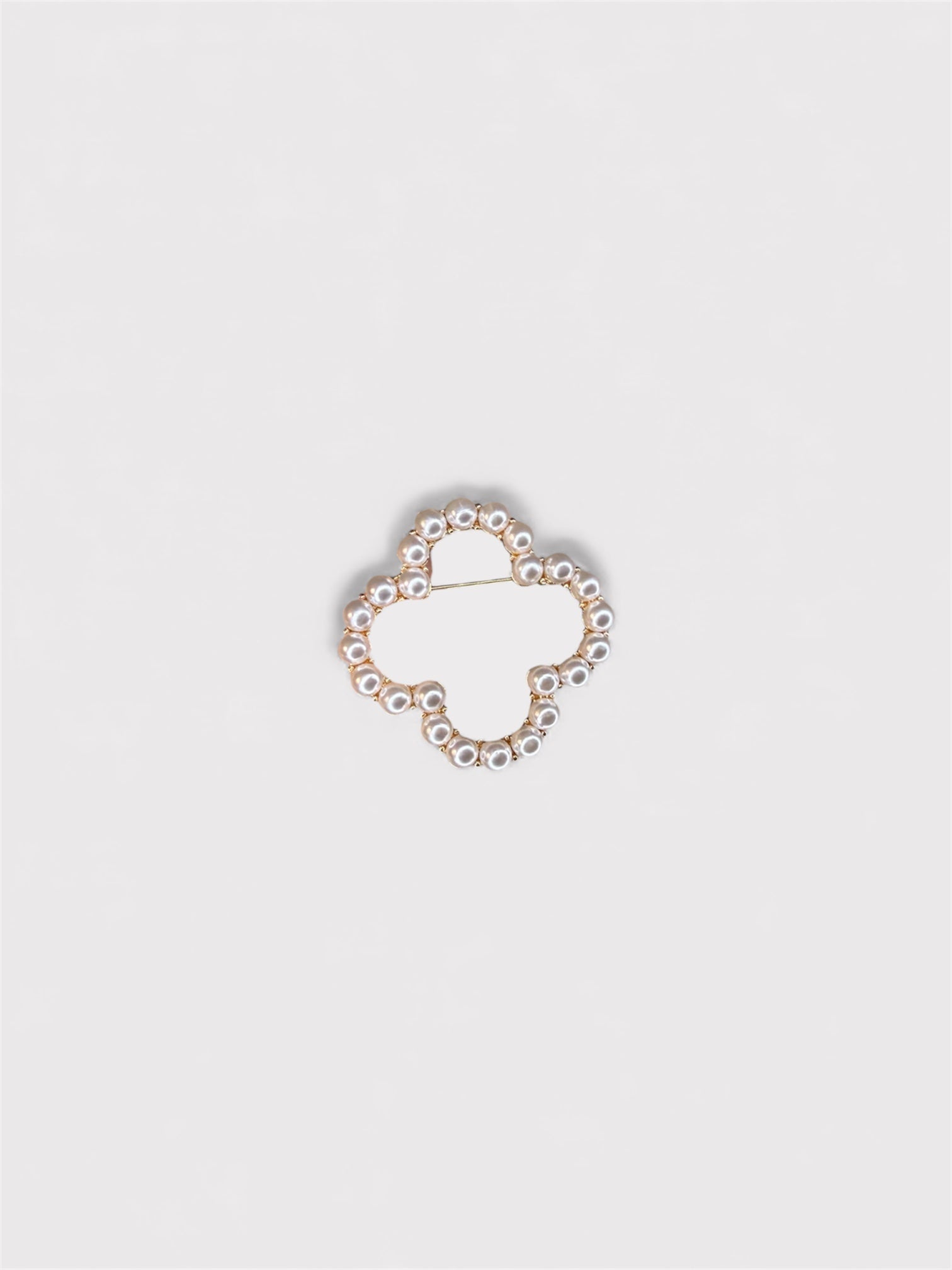 Broche Fleur perle